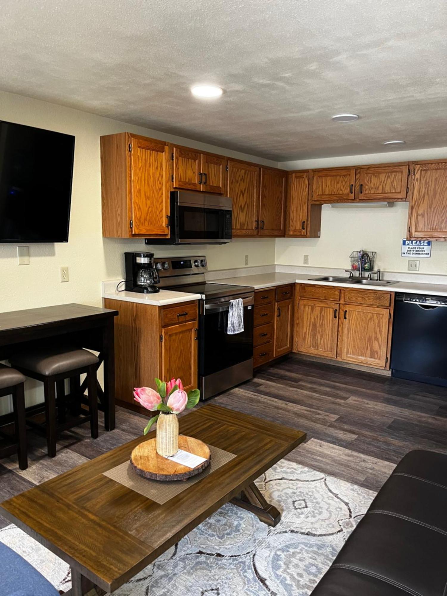 Parkway Yellowstone Riverside Studio #6 Gardiner Εξωτερικό φωτογραφία